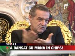 Cristi Tanase s-a aniversat cu mana in ghips!