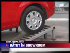 Patronul unei reprezentante auto a fost batut in show-room in Resita