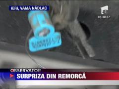 Vama Nadlac: 8 oameni au fost prinsi in remorca unui TIR