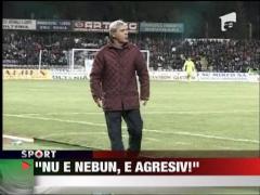 "Cartu nu-i nebun. E doar agresiv"