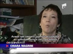 Deghizari, striptease si dansuri erotice la petrecerile gazduite de Berlusconi
