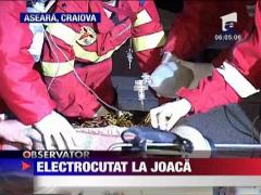 Copil electrocutat la joaca