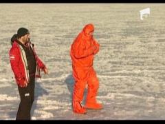 Printul Harry, baie "regeasca" la copca