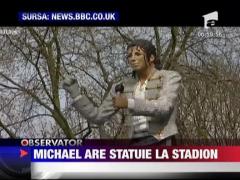 Michael Jackson are statuie in fata stadionului Fulham