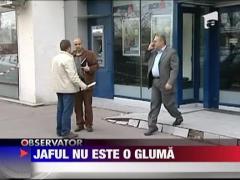 Angajatele bancii au luat jaful ca pe o gluma