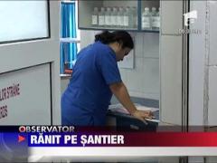 Muncitor ranit pe santier