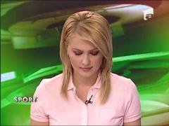 Cartu  i-a bagat in priza  pe stelisti