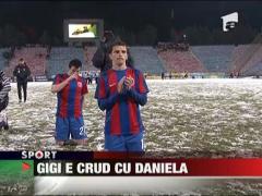 Gigi Becali face educatie sexuala cu stelistii