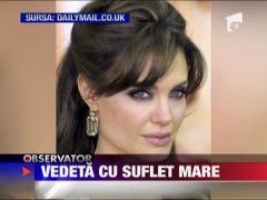 Angelina Jolie a creat o linie de bijuterii pentru a ajuta copiii cu probleme