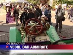 Costume de epoca si masini retro in Bucuresti