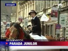 Mii de oameni, prezenti la parada junilor brasoveni