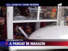 A parcat intr-un magazin, la 1 metru de vanzatoare