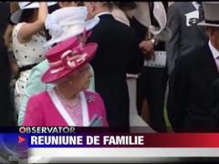 Familia regala britanica s-a reunit pe hipodrom