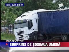 Doua TIR-uri s-au ciocnit pe DN 7