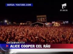 Alice Cooper pregateste un show horror la Bucuresti