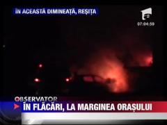 Masina incendiata la Resita