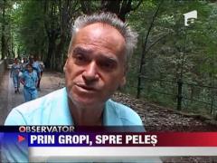 Drumul de acces spre Castelul Peles este impanzit de gropi