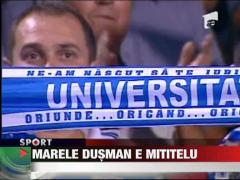 Cartu il face praf pe Adrian Mititelu