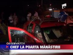 Chef la poarta manastirii Curtea de Arges