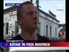 Bataie in fata bisericii