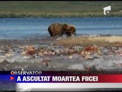 O femeie a ascultat la telefon cum patru ursi ii mananca fiica