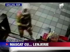 Hotul cu chilotii in cap si rochie cu flori!