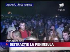 Distractie la Peninsula in prima zi