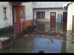 O deversare necontrolata a inundat 30 de gospodarii