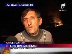Incendiu violent la un depozit de fan, in Targu-Jiu