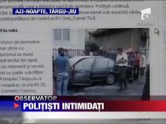 Casa unor politisti a fost incendiata