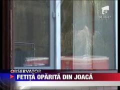 Fetita oparita din joaca