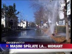 Dorel loveste la Calarasi: Hidrant transformat in spalatorie auto