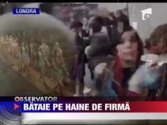 Statuia "Rampampampam" e in fata Casei Presei