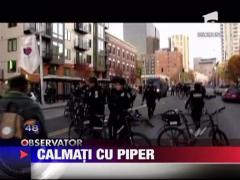Protestatari linistiti cu piper