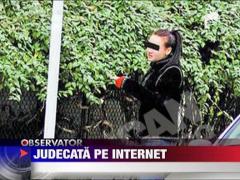Profesorul arestat de judecatori, aparat de elevi pe internet