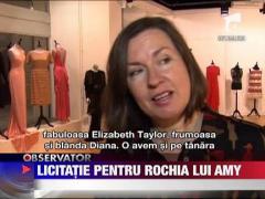 Licitatie pentru rochia lui Amy Winehouse