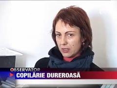 Fetita batuta si tunsa scurt