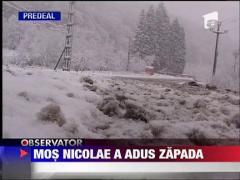 Mos Nicolae a venit cu fulgi mari de zapada