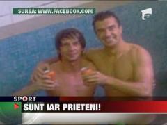 Pancu si Deac s-au pozat in bazin