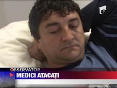 Echipajul unei ambulante atacat de rudele pacientei