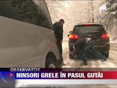 Ninsori grele in Pasul Gutai