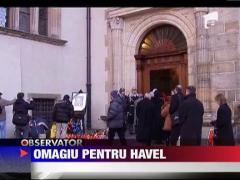 Traian Basescu si Emil Constantinescu, la funeraliile lui Vaclav Havel