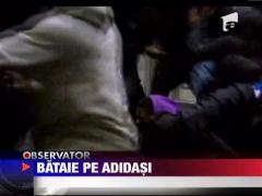 Bataie pe adidasi la reduceri