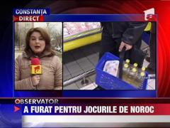 Manager de hypermarket prins la furat