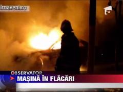 Masina de lux in flacari