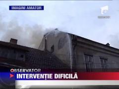 Radauti: Incendiu intr-un bloc cu locuinte sociale