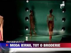Broderiile, dantela si aplicatiile vor face legea in moda in 2012