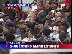 Oamenii s-au adunat din nou in Piata Universitatii