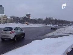 Oprescu scoate toate utilajele de dezapezire pe strada