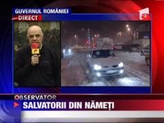 SMURD-ul, alaturi de persoanele blocate in nameti